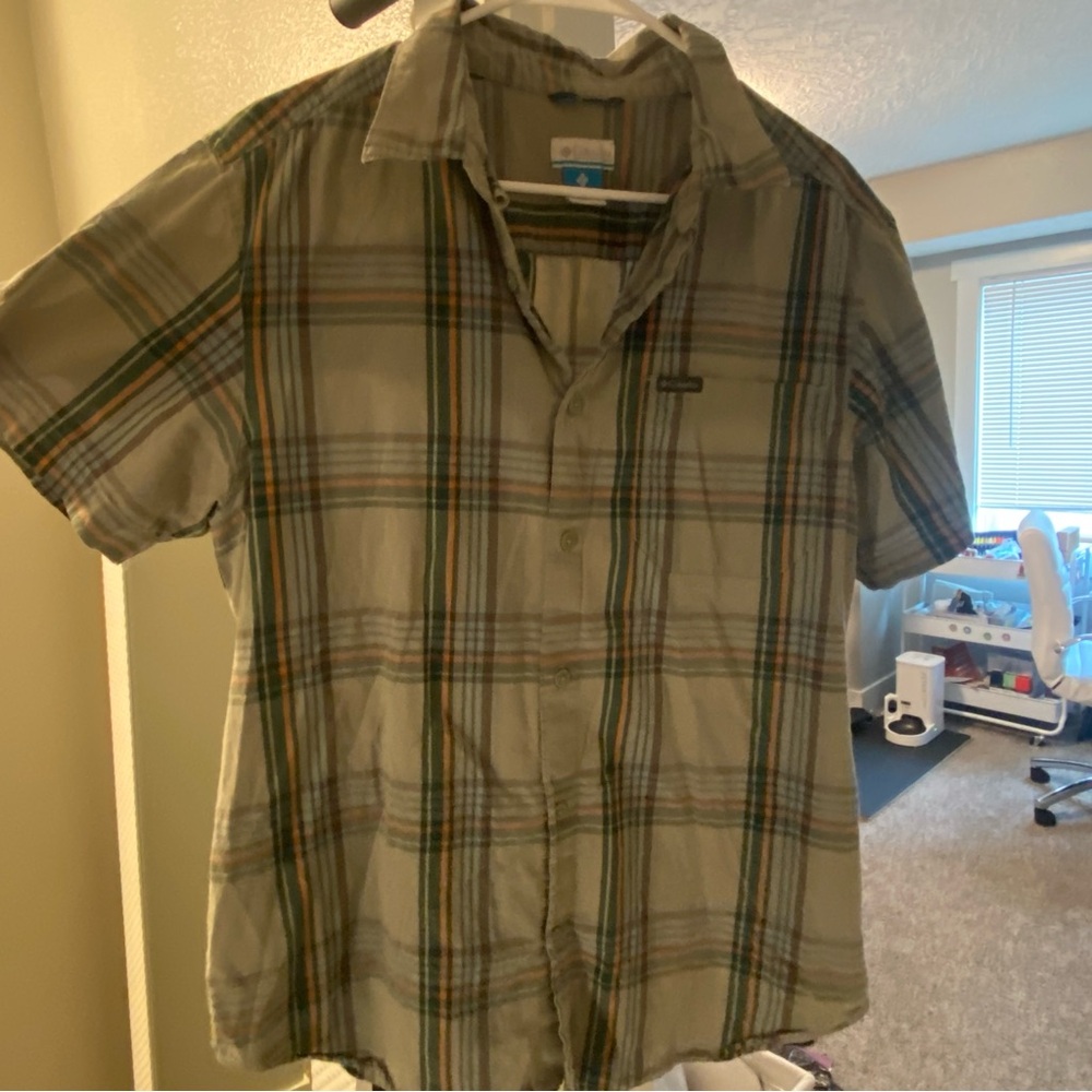 Columbia Olive Plaid Casual Shirt